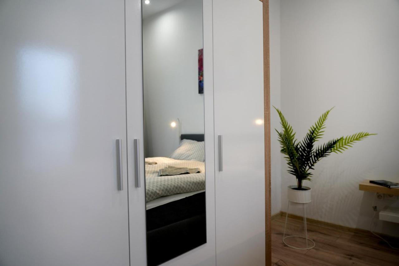 Apartman Zuzana Nesvady Extérieur photo